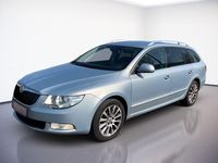 Gebraucht Skoda Superb Elegance 160 PS (117 kW) 2011 Blau Kombi