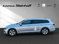 Gebraucht VW Passat 200 PS (147 kW) 2022 Silber Kombi