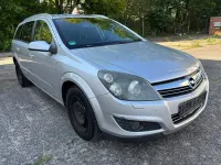 Gebraucht Opel Astra Innovation 116 PS (85 kW) 2008 Silber Limousine