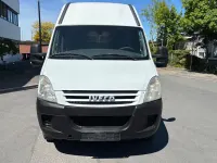 Second-hand Iveco Daily 177 CP (130 kW) 2007 Alb Monovolum