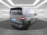 Gebraucht VW Multivan Style 150 PS (110 kW) 2025 Grau Van / Kleinbus