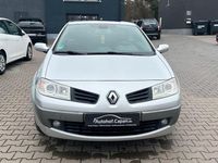 Gebraucht Renault Mégane Cabriolet Dynamique 111 PS (81 kW) 2006 Platingrau Cabrio