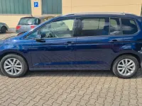 Gebraucht VW Touran Comfortline 150 PS (110 kW) 2016 Blau Van / Kleinbus