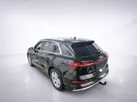 Gebraucht Audi e-tron Advanced Plus 300 kW (408 PS) 2022 Mythosschwarz metallic SUV