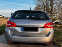 Gebraucht Peugeot 308 Active 131 PS (96 kW) 2019 Grau Kombi