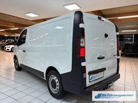 Gebraucht Renault Trafic Komfort 150 PS (110 kW) 2023 Weiss Van / Kleinbus