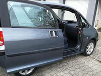 Gebraucht Peugeot 1007 73 PS (53 kW) 2005 Silber Van / Kleinbus