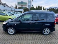Gebraucht Ford Tourneo Courier Titanium 101 PS (74 kW) 2015 Schwarz Van / Kleinbus