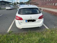 Gebraucht Peugeot 308 SW Active 131 PS (96 kW) 2018 Weiß Kombi