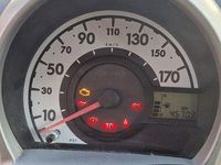 Gebraucht Toyota Aygo 68 PS (50 kW) 2010 Rot Kleinwagen