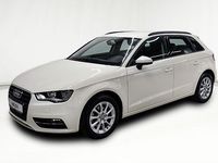 Gebraucht Audi A3 Attraction 105 PS (77 kW) 2014 Weiß Limousine