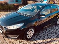 Gebraucht Ford Focus Ambiente 101 PS (74 kW) 2016 Schwarz Limousine