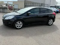 Gebraucht Ford Focus Trend 95 PS (69 kW) 2012 Schwarz Limousine