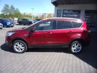Gebraucht Ford Kuga Titanium 182 PS (133 kW) 2017 Rot SUV