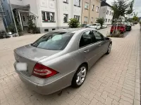 Gebraucht Mercedes C220 150 PS (110 kW) 2006 Silber Limousine
