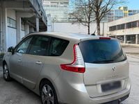 Gebraucht Renault Scenic E-Tech 96 PS (70 kW) 2012 Gold SUV