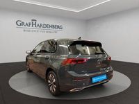 Gebraucht VW Golf VIII Move 110 PS (80 kW) 2024 Grau Limousine