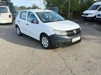Gebraucht Dacia Sandero Acces 73 PS (53 kW) 2018 Weiß Kleinwagen