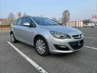 Usata Opel Astra Eco 110 CV (80 kW) 2014 Argento Berlina