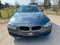 Gebraucht BMW 320 Advantage 190 PS (139 kW) 2017 Grau Kombi