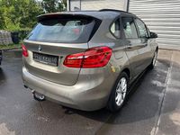 Gebraucht BMW 218 Advantage 136 PS (100 kW) 2017 Silber Kombi