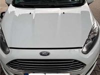 Gebraucht Ford Fiesta SYNC Edition 82 PS (60 kW) 2015 Weiß Kleinwagen