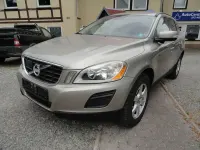 Occasion Volvo XC60 136 ch (100 kW) 2013 Seashell / metallic SUV