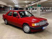Gebraucht Mercedes 190 131 PS (96 kW) 1991 Rot Limousine