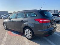 Gebraucht Ford Focus 120 PS (88 kW) 2016 Grau Limousine