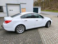 Gebraucht Opel Insignia 140 PS (102 kW) 2011 Weiß Limousine