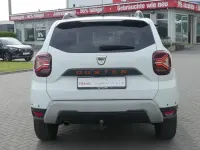 Gebraucht Dacia Duster 131 PS (96 kW) 2022 Arktisweiss SUV