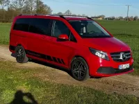 Gebraucht Mercedes V220 163 PS (119 kW) 2020 Rot Van / Kleinbus