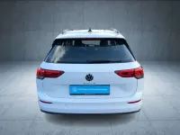 Gebraucht VW Golf VIII Life 110 PS (80 kW) 2023 Pure white Kombi
