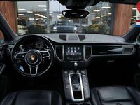 Second-hand Porsche Macan 258 CP (189 kW) 2017 Albastru SUV