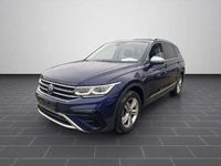 Gebraucht VW Tiguan Allspace Elegance 150 PS (110 kW) 2023 Atlantic blue metallic (metallic) SUV
