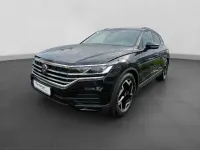 Gebraucht VW Touareg Basis 231 PS (169 kW) 2024 Grenadillschwarz metallic SUV