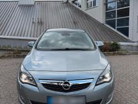 Gebraucht Opel Astra 140 PS (102 kW) 2011 Silber Limousine