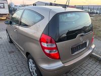 Gebraucht Mercedes A150 95 PS (69 kW) 2005 Gold Kleinwagen