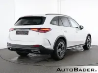 Gebraucht Mercedes GLC220 AMG 197 PS (144 kW) 2025 885 manufaktur opalithweiß bright (metallic) SUV