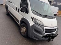 Gebraucht Peugeot Boxer 163 PS (119 kW) 2018 Weiß Van