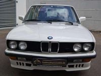Gebraucht BMW 533 185 PS (136 kW) 1985 Weiß Limousine