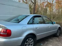 Usata Audi A4 101 CV (74 kW) 1999 Argento Berlina