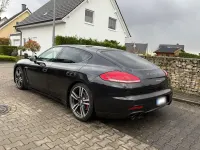 Second-hand Porsche Panamera 250 CP (183 kW) 2013 Negru Hatchback