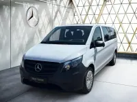 Gebraucht Mercedes Vito 190 PS (139 kW) 2023 Arktikweiß Van