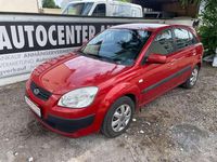 Gebraucht Kia Rio Basis 97 PS (71 kW) 2005 Tropenrot met. Kleinwagen