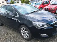 Gebraucht Opel Astra 115 PS (84 kW) 2011 Schwarz Limousine