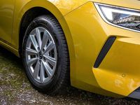 Gebraucht Opel Astra Edition 110 PS (80 kW) 2023 Gelb Limousine