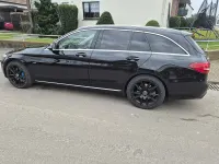Gebraucht Mercedes C350e Avantgarde 211 PS (155 kW) 2017 Schwarz Kombi