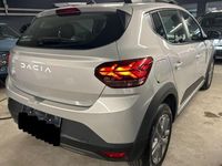 Gebraucht Dacia Sandero Expression 91 PS (66 kW) 2023 Grau Limousine