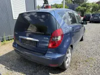 Gebraucht Mercedes A180 109 PS (80 kW) 2011 Blau Kleinwagen